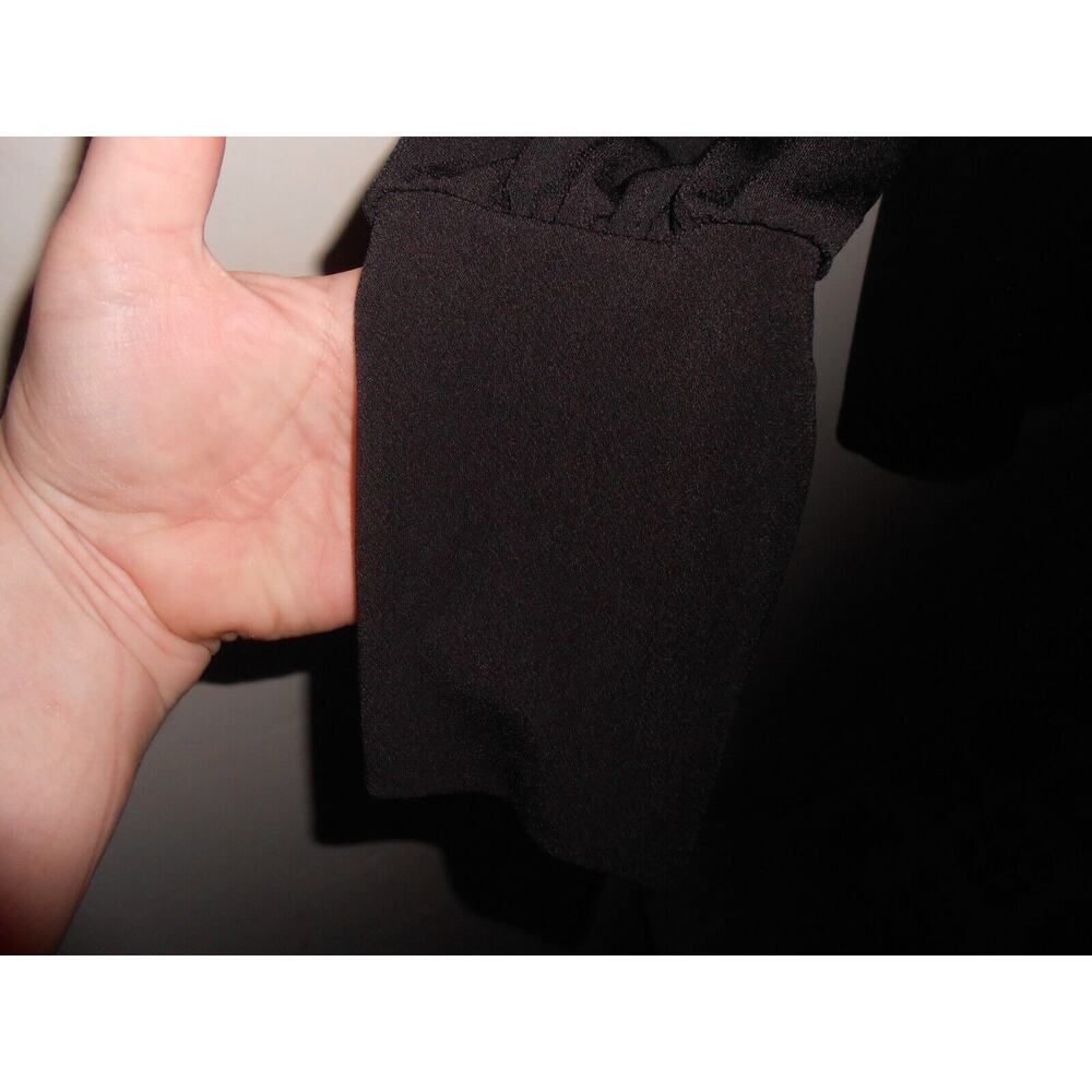 Banana Republic Women's Long Sleeve V Neck Pullover Top Size M Polyblend - Picture 3 of 5